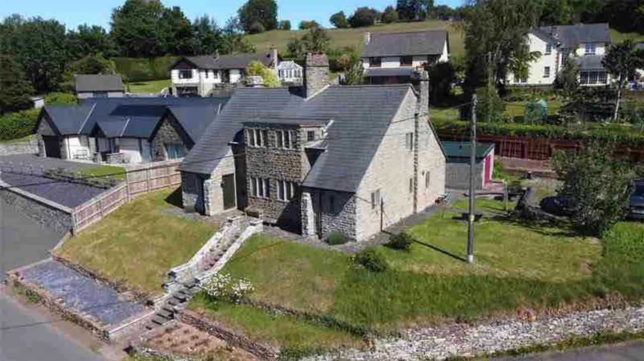 Cosy Arts & Crafts Cottage With Stunning Views Brecon Kültér fotó